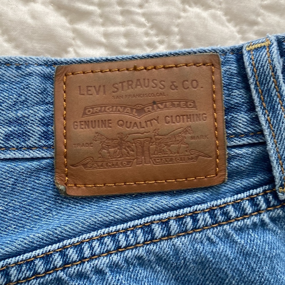 Levi’s Ribcage Straight - Size 28 - Picture 8 of 8